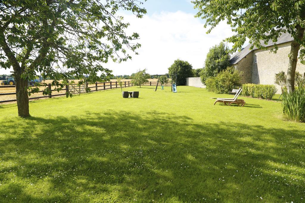 La Ferme De La Gronde Villa Magny-en-Bessin Bagian luar foto